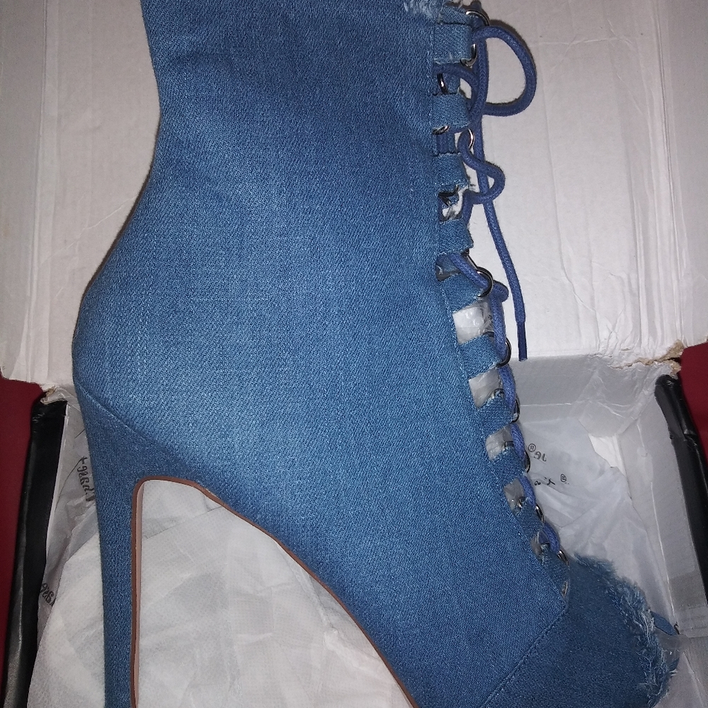 Chantelle-3 Boots